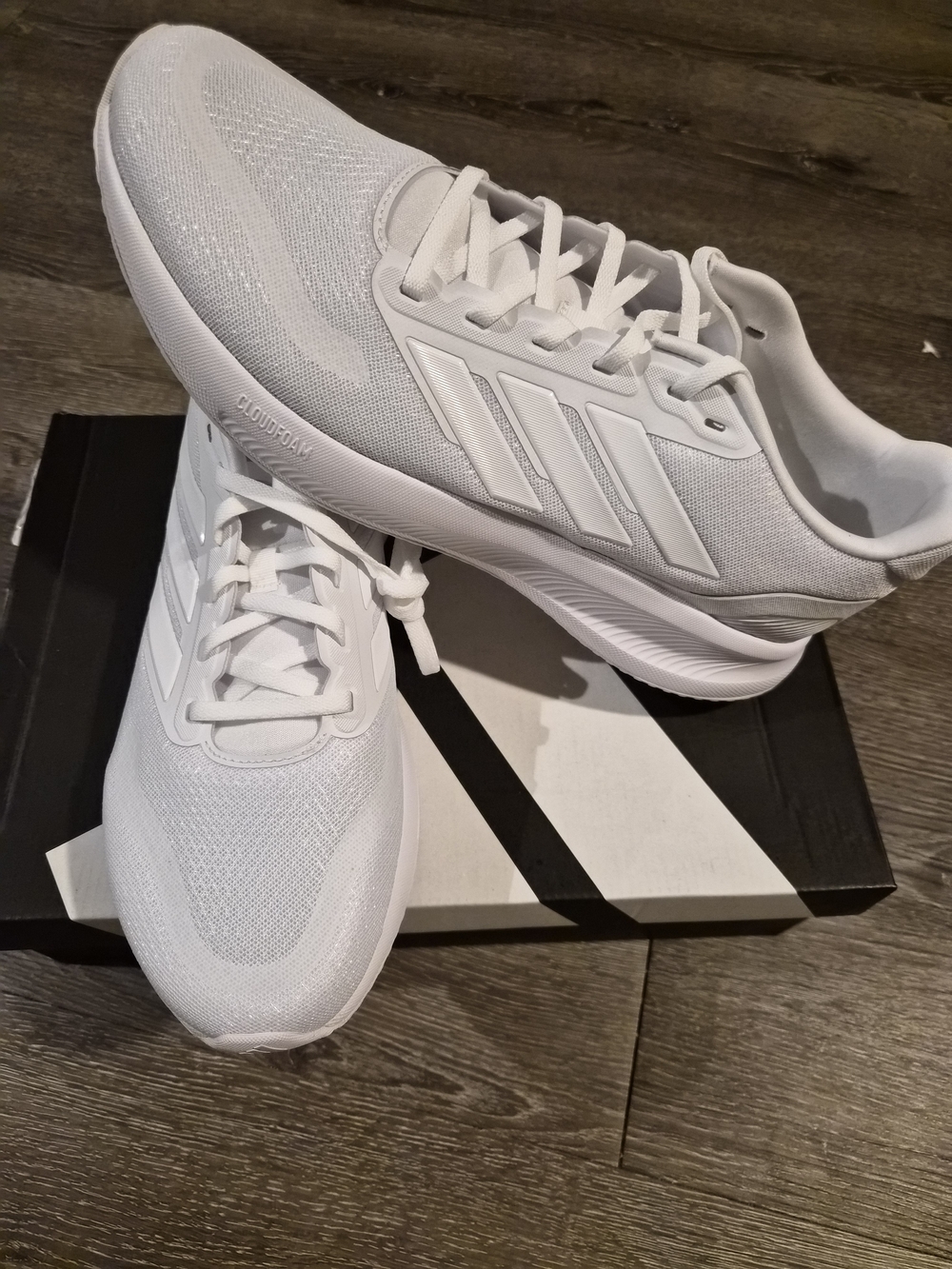 adidas Runfalcon 5 Triple White Size 11 IH7757 New with Box